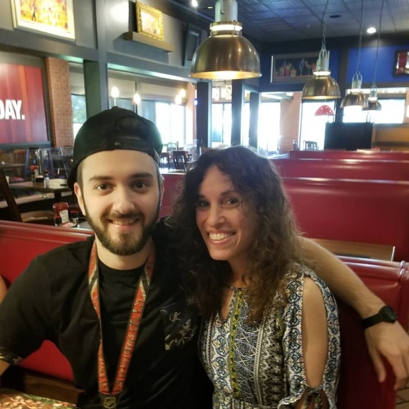 Meet your Posher, Sue - Picture 4 of 8